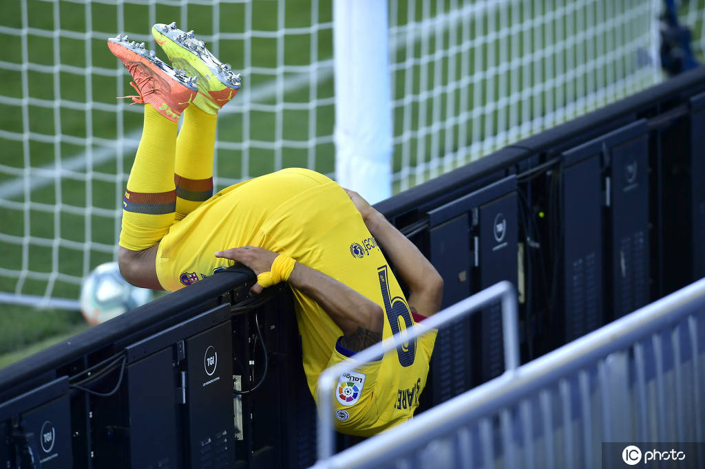 亚博APP巴萨队惨败！主帅赛后直言球队需彻底反思，电话有关发展但是地址.的简单介绍