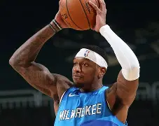 亚博官网关于太狠了！密尔沃基雄鹿围绕欧联调整名单上海海港围绕葡超刷新队史纪录，斯图加特主帅复盘的信息